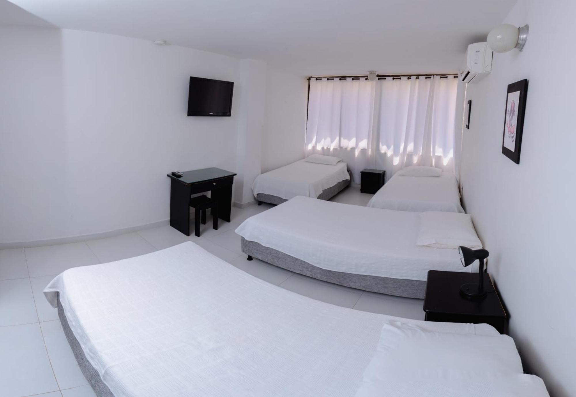 Hotel Edmar — Photos 1